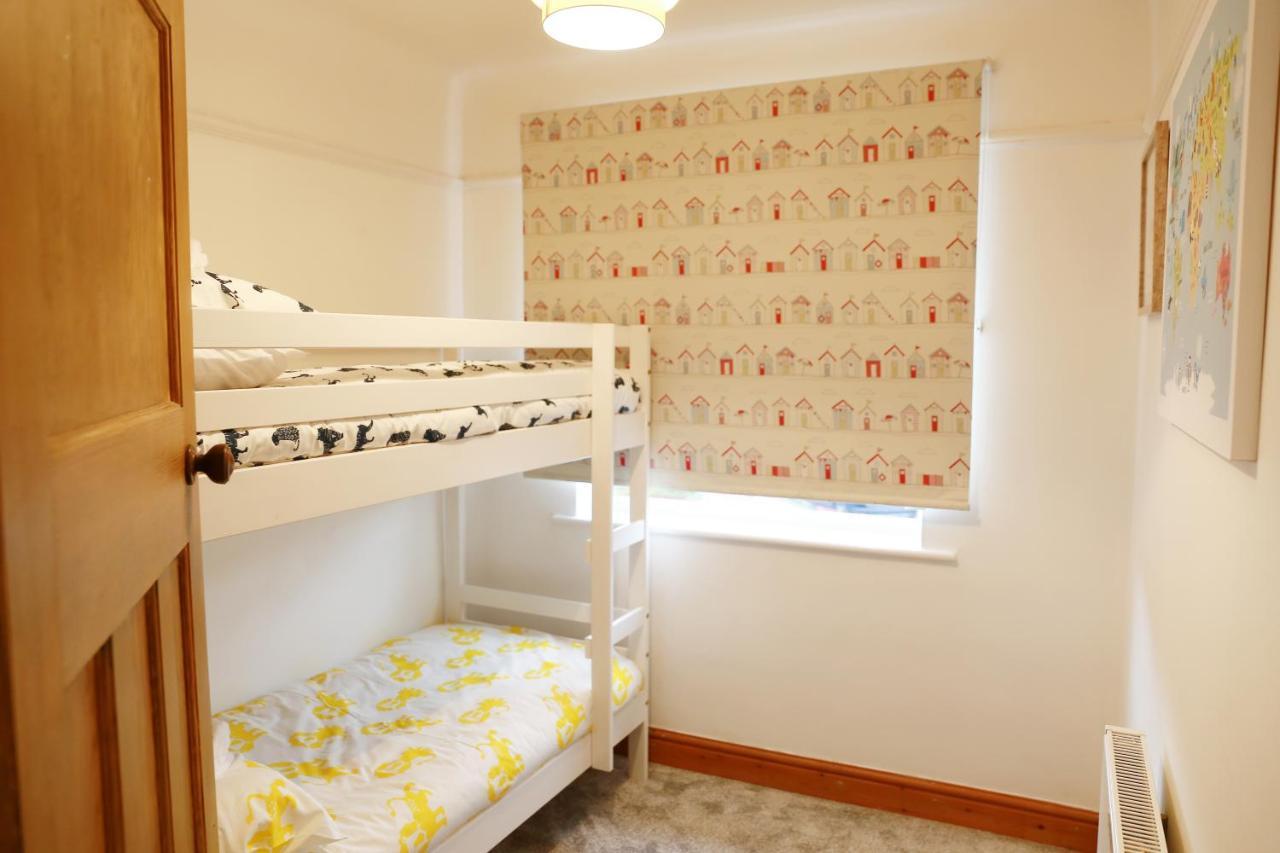 Lions Den - Zoo Accommodation Chester Exterior foto